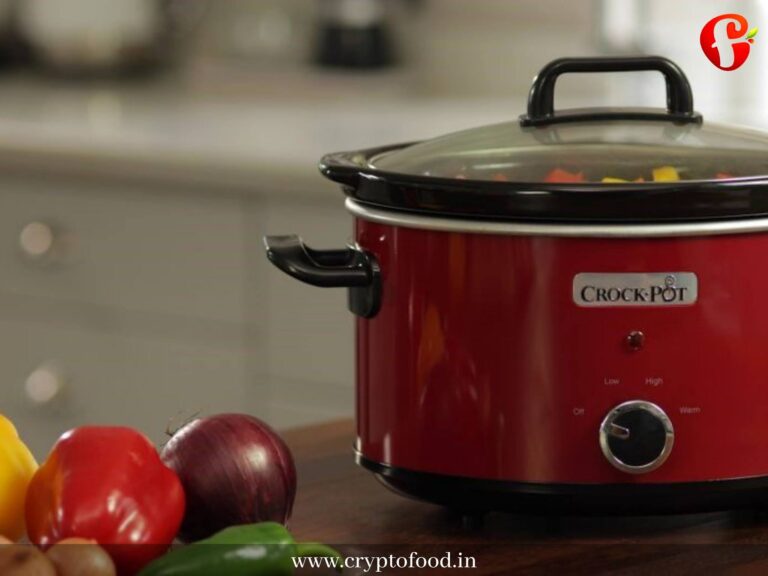 There are seven best slow cooker you can buy based on your choice. Making use of these slow cookers gives you perfect cooking.