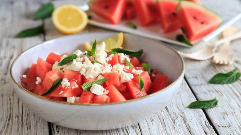 Watermelon Feta Salad It is a simple and cool summer watermelon feta salad that will help you escape the oppressive heat on a bright afternoon.